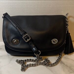 Authentic Coach 25361 Legacy Double Gusset Flap Bag. Preloved.